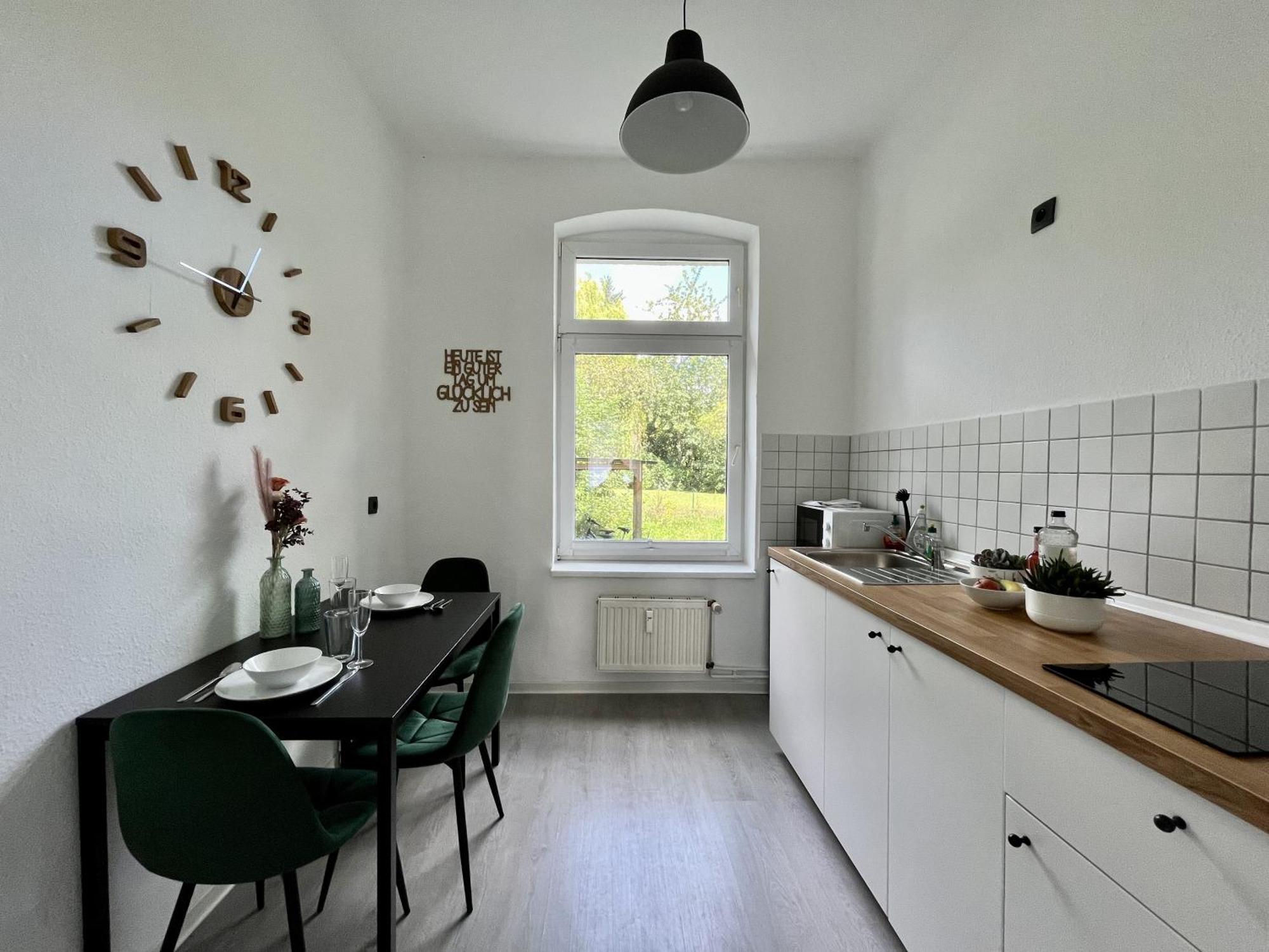 Endless: Studio Mit Netflix + Workstation Im Zentrum Шверін Екстер'єр фото